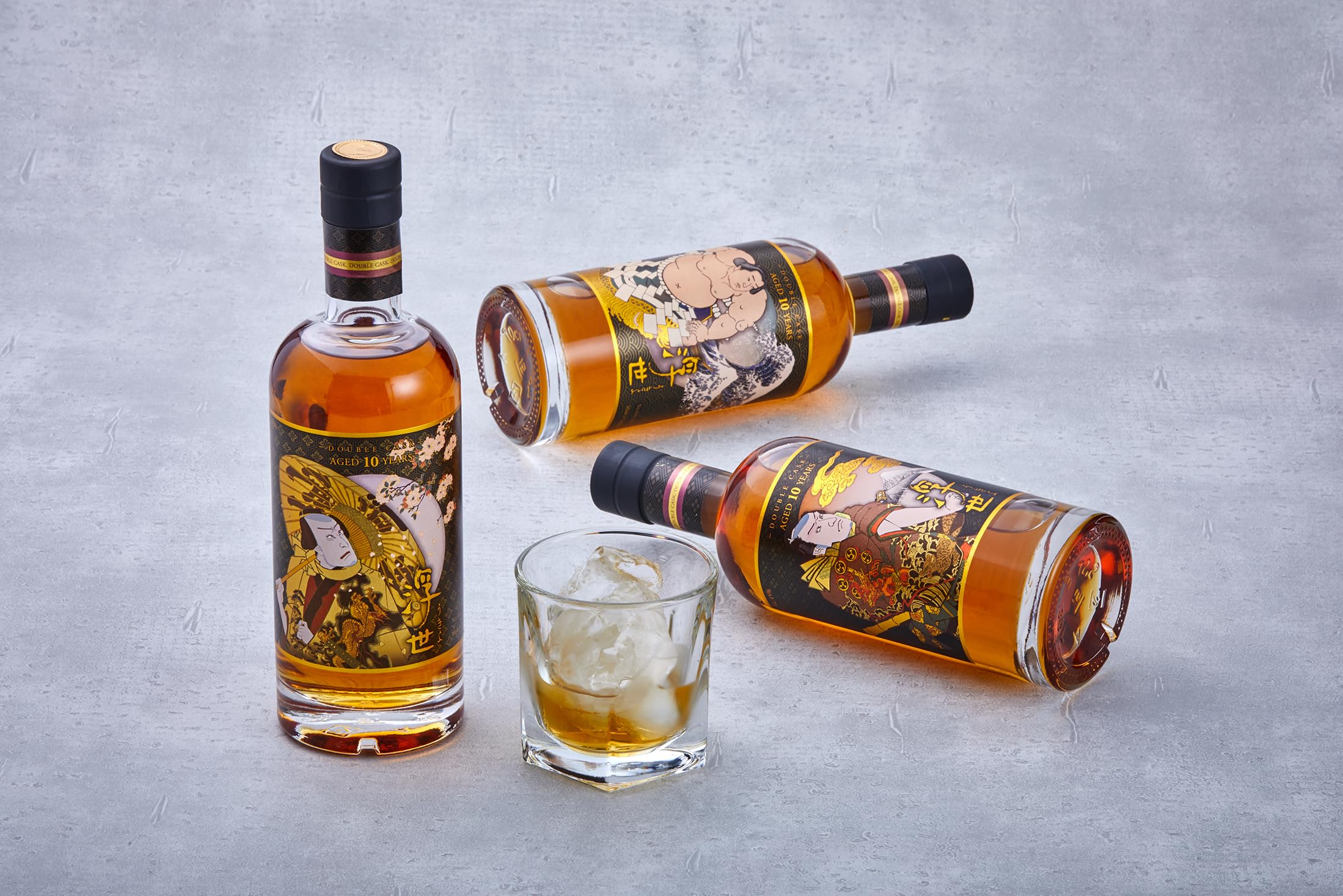 Amazon.co.jp: 浮世ウイスキー10年ダブルカスク浮世絵三種限定